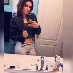 Meet your Posher, Ashlee